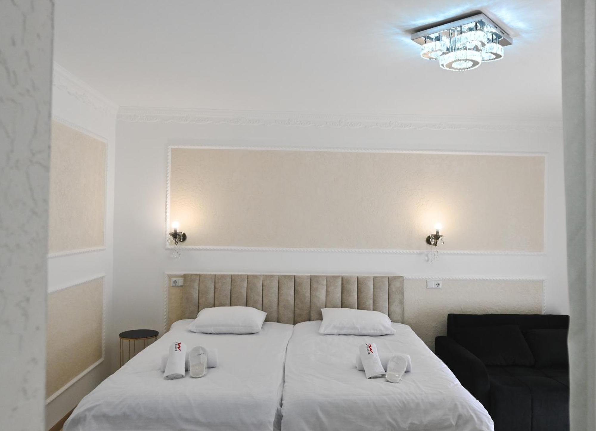 Jerusalem Merkaz Hotel คูทายสิ ภายนอก รูปภาพ